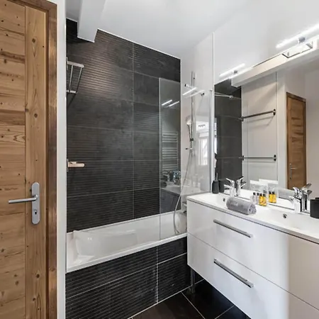 Apartment Silver - B *